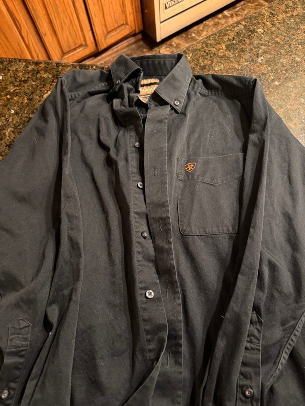 Ariat Men’s Black Long-Sleeve Button-Down Shirt